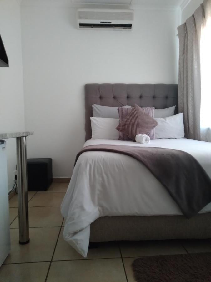 Jnc Lodge Richards Bay Exterior foto